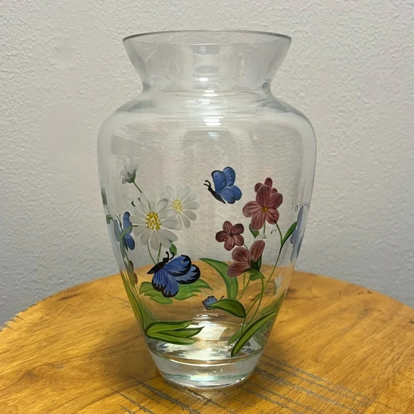 Lenox Butterflies and Blossoms Hand Painted Serving Bowl and Vase - Picture 2 of 4